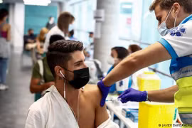 Hiệu quả của vaccine Covid-19 trước biến thể mới Delta 