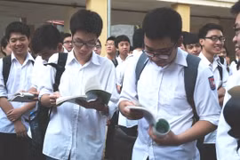 Cán bộ Bộ GD-ĐT tham gia viết sách ôn thi phải kiểm điểm