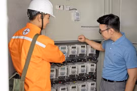 Thay đổi lịch ghi chỉ số công tơ về ngày cuối tháng: EVNHANOI luôn đảm bảo quyền lợi của khách hàng