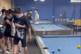 Tại phường Mộ Lao, quận Hà Đông: Phạt nghiêm cơ sở kinh doanh bi-a tụ tập đông người giữa ‘mùa’dịch Covid