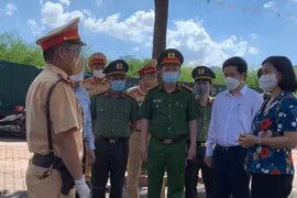 Thường trực Thành ủy Hà Nội kiểm tra, động viên lực lượng Công an phòng chống dịch Covid