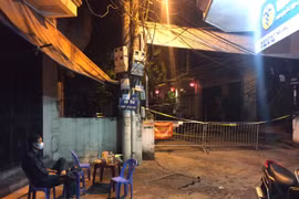 Hà Nội: Phong tỏa toàn bộ ngõ 651 Minh Khai do có thông tin về 20 ca nhiễm SARS-CoV-2