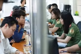 Tự động gia hạn tạm trú cho người nước ngoài chưa xuất cảnh do dịch Covid 19