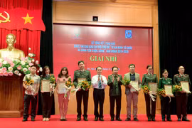 Bộ Công an trao giải cuộc thi "Vì an ninh Tổ quốc và bình yên cuộc sống"