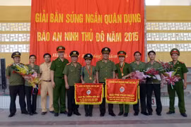 Bế mạc giải bắn súng ngắn quân dụng Báo An ninh Thủ đô năm 2015