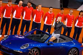 Sharapova đòi nợ Li Na