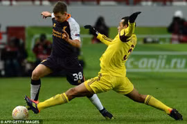 Liverpool bị Anzhi khuất phục