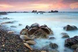 Huyền ảo bãi đá bảy màu