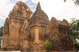 Huyền bí bảo tháp Ponagar