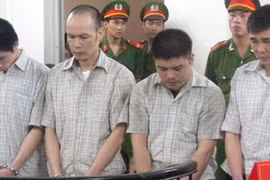 Tăng án với 2 kẻ côn đồ