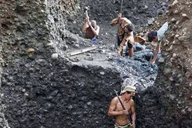 Ngọc bích Myanmar “chảy máu” sang Trung Quốc
