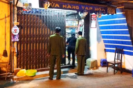 Giải cứu bé trai sơ sinh bị bố doạ giết