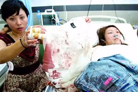 Ép sử dụng ma túy, thay trả tiền công