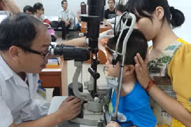 Nguy cơ mù mắt từ nhầm lẫn bệnh viêm cầu nhãn với đau mắt đỏ