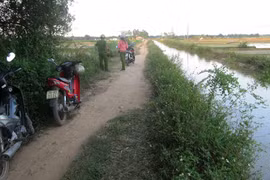 2 học sinh chết đuối khi câu cá