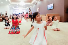 Ngày hội trăng rằm Royal City 2014