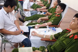 Giọt máu nghĩa tình vì đồng đội thân yêu
