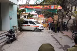 Giết hại dã man hai vợ chồng cụ già, gã trai cắt cổ tự sát
