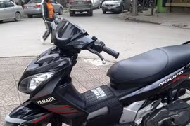 Ai là chủ sở hữu xe máy Yamaha Nouvo màu đen?