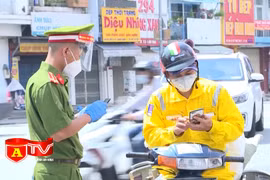 Một ngày xử phạt hành chính hơn 300 trường hợp vi phạm công tác phòng chống dịch Covid-19 