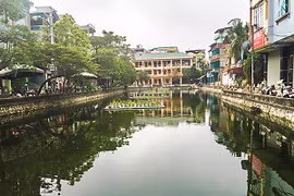 Hà Nội: Người dân tự giám sát, ao hồ "chết" lại hồi sinh