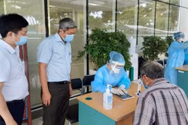 Thứ trưởng Nguyễn Trường Sơn khẳng định đã kiểm soát được dịch Covid-19 tại miền Trung, ngày mai rời Đà Nẵng