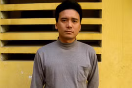 Lợi dụng tình bạn 