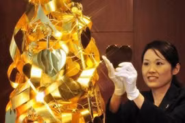 Cây thông Noel bằng vàng