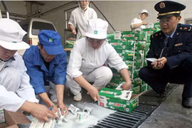 Bắt 2.000 đối tượng vi phạm an toàn thực phẩm