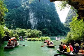 Lập hồ sơ di tích cho danh thắng Tràng An
