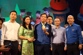 Tân Hiệp Phát đồng hành cùng xạ thủ Hoàng Xuân Vinh