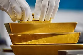 Giá vàng đối mặt nhiều áp lực, chuyên gia dự báo bi quan về triển vọng tuần tới