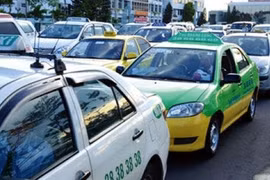 Có hay không việc thu nhập tài xế xe công nghệ sẽ giảm mạnh vì quy định thuế mới?