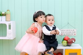 Ca sĩ Khang Duy lần đầu khoe nhóc tì cực dễ thương