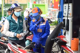 CPI tháng 2 tăng vì giá xăng, giá gas