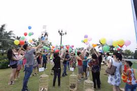 Phóng sinh 2.600 con chim trở về với thiên nhiên tại Vinhomes Riverside