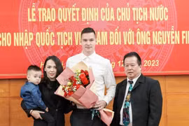 Thủ môn Filip Nguyễn nói gì khi chính thức trở thành công dân Việt Nam?