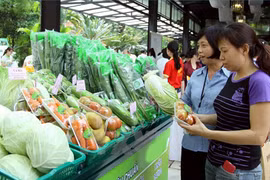 Vì sao nông sản sạch vẫn khó vào siêu thị?