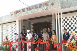 Tàu đổ bộ Kunisaki Nhật bản khánh thành nâng cấp trạm xá tại Đà Nẵng