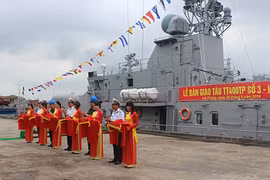 Thêm tàu pháo TT400TP "made in Vietnam" được bàn giao cho Quân chủng Hải quân