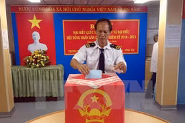 Tổ chức bầu cử sớm cho công nhân, kỹ sư trên tàu, giàn khoan