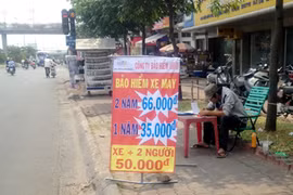 Bảo hiểm xe máy siêu rẻ, mua rồi "ôm đầu máu"!