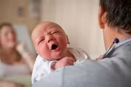 Chồng chăm vợ đẻ và những câu chuyện cười ra nước mắt