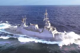[ẢNH] Chiến hạm cực mạnh Israel mang theo ‘Vòm sắt’ để bảo vệ dàn khoan dầu khí