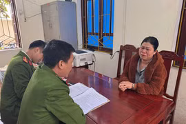 Người phụ nữ cho vay lãi nặng núp dưới vỏ bọc hoạt động cầm đồ