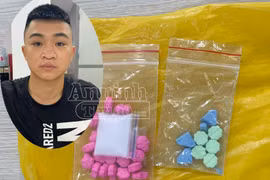 Bị công an bắt khi đang đợi khách giao ma túy