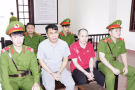 Lĩnh án tù chung thân vì xách thuê 2 bánh heroin