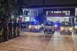 Công an xã Thiên Lộc ra quân tổng kiểm tra, kiểm soát hành chính trên địa bàn