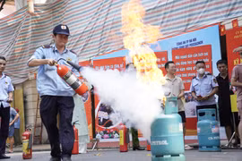 Triển khai các biện pháp phòng cháy, thoát nạn tại khu vực phố cổ và không gian phố đi bộ, chợ đêm 