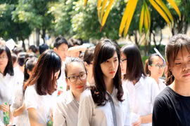 Thí sinh là F1 thi tốt nghiệp THPT, giám thị phải mặc trang phục bảo hộ phòng dịch